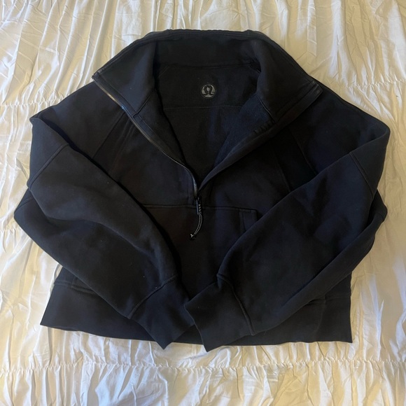 Lululemon Cropped Scuba Quarter Zip M/L in Black - Picture 2 of 4